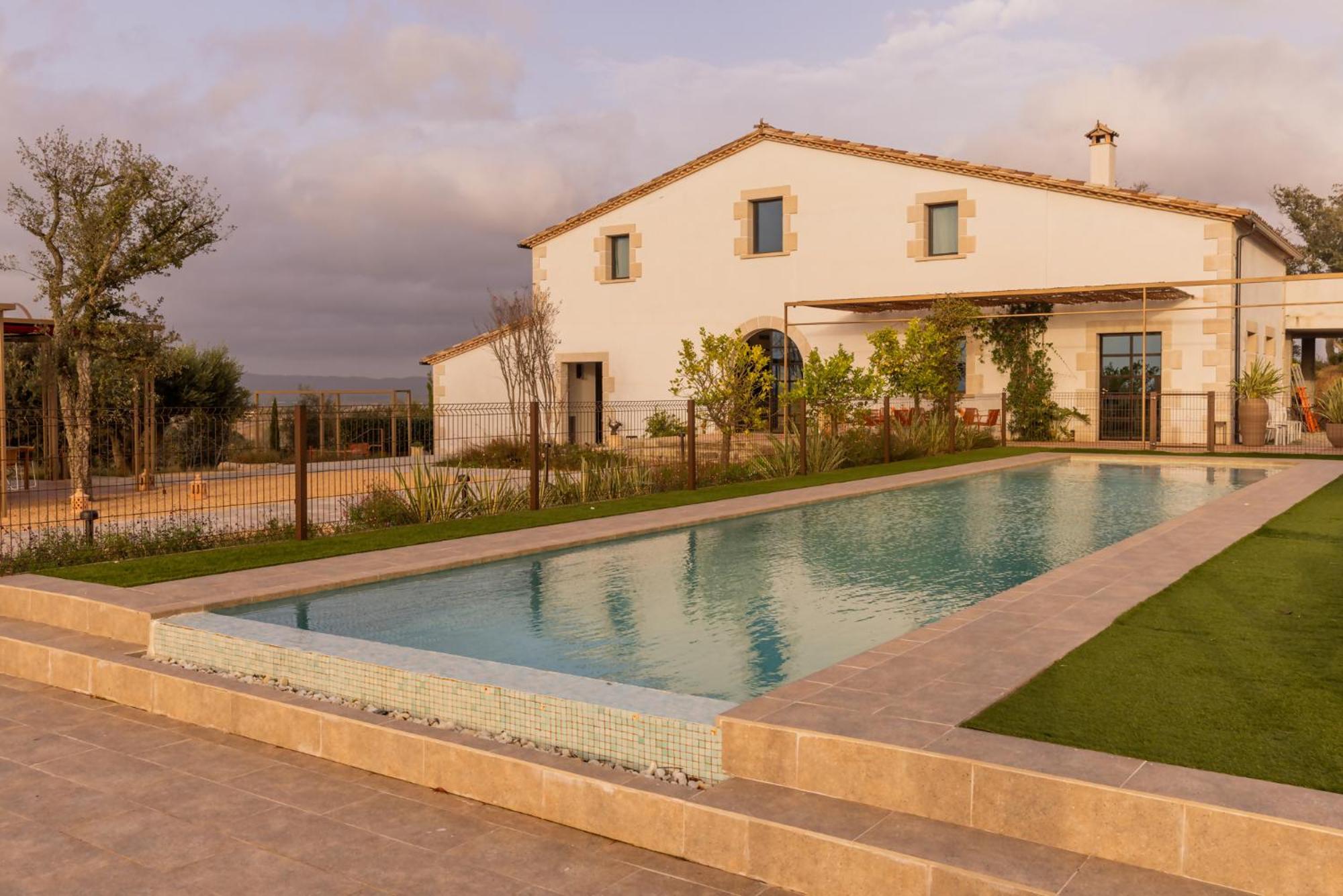 Can Bufi Espectacular Casa Con Piscina Interior Llagostera Exterior foto